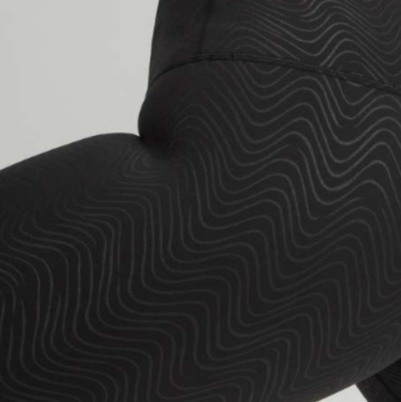 NWT Lululemon Align  28" Aqueous Emboss Black - Picture 5 of 9